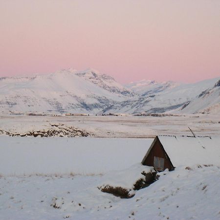Dilksnes Guesthouse เฮิฟน์ ภายนอก รูปภาพ