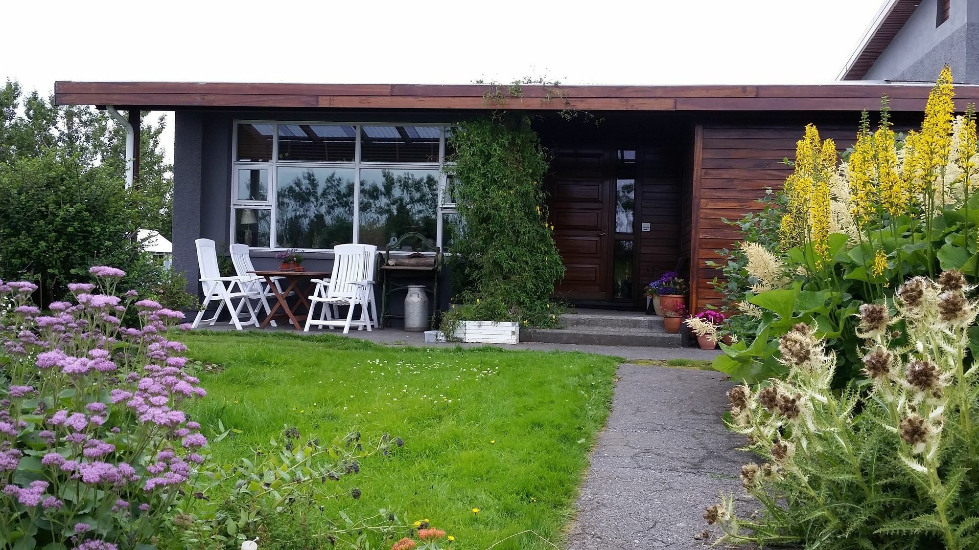 Dilksnes Guesthouse เฮิฟน์ ภายนอก รูปภาพ